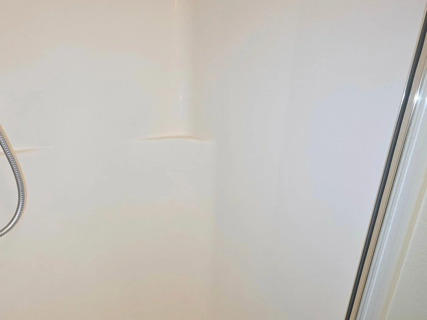 Bathtub before and after cleaning — after