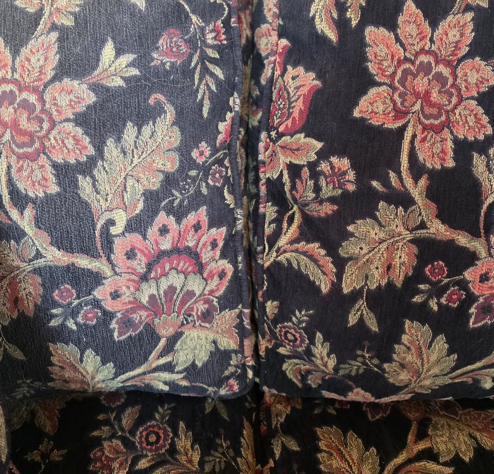 A floral area rug freshly cleaned by PureMind